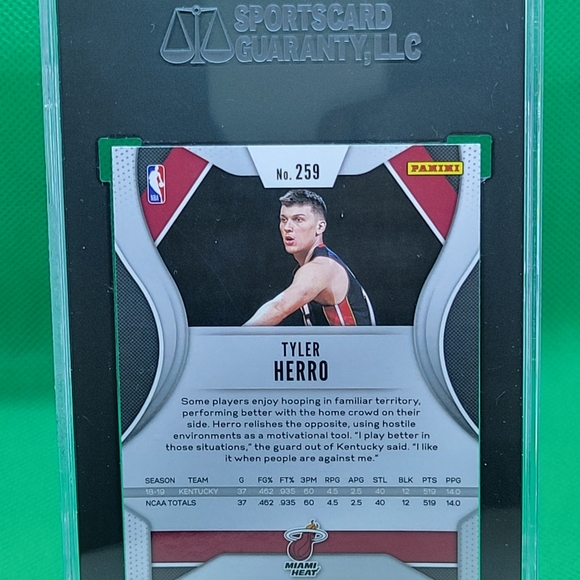 2019-20 Panini Prizm Tyler Herro Rookie Card RC #259 Miami Heat SGC 9 MINT HOT! - Picture 4 of 4